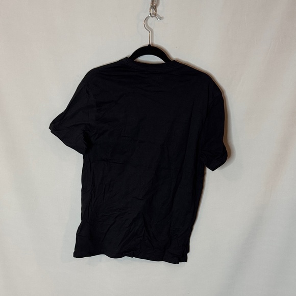 GUESS Black and White Logo T-Shirt - Picture 3 of 3